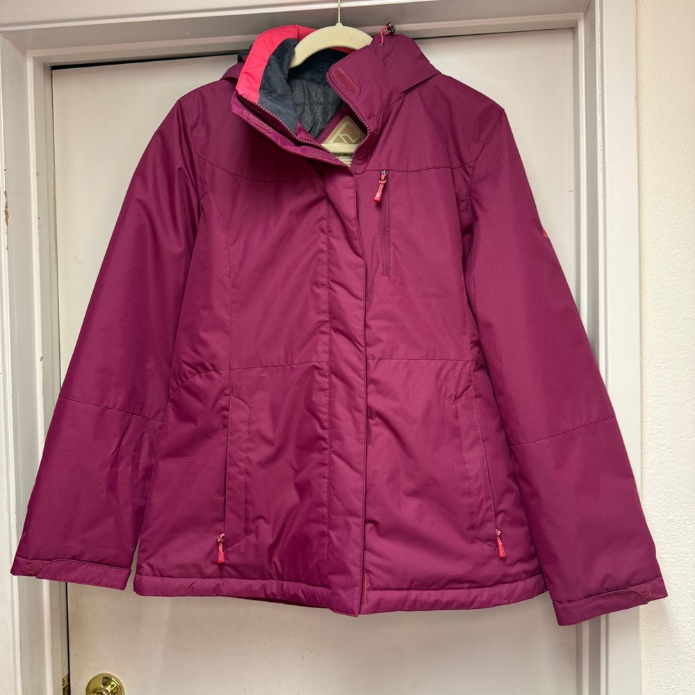 Zero Xposur Boarding Co. jacket repels water & wind magenta pink women’s size L